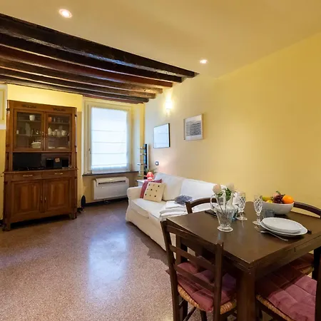 Apartment Piazza Lavagna 2 - Happy